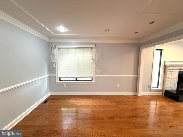 7811 WENDY RIDGE LN, Annandale, VA 22003