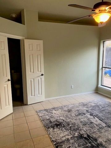 7415 Fountaincrest Drive, Houston, TX 77041