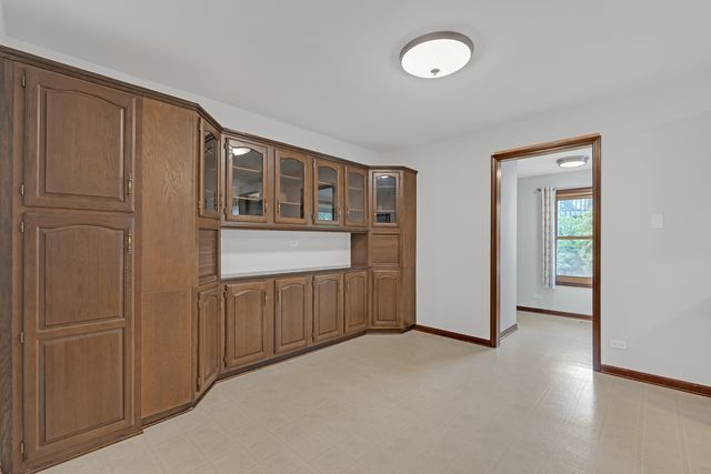 1526 Sycamore Lane, Aurora, IL 60504