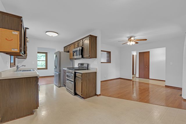 1526 Sycamore Lane, Aurora, IL 60504
