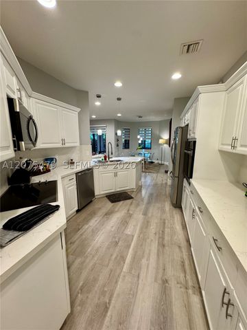 2787 Center Ct Dr 1-23, Weston, FL 33332