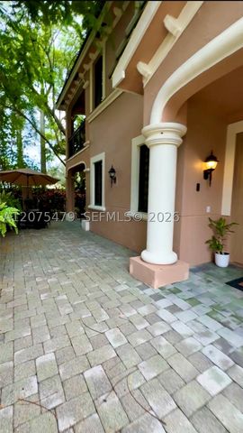 2787 Center Ct Dr 1-23, Weston, FL 33332