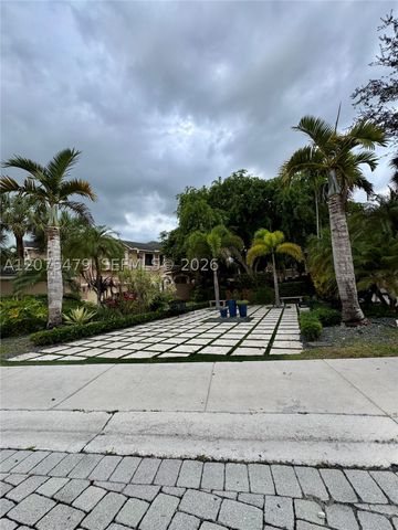 2787 Center Ct Dr 1-23, Weston, FL 33332