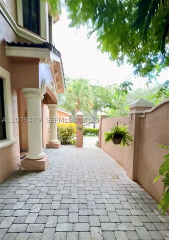 2787 Center Ct Dr 1-23, Weston, FL 33332