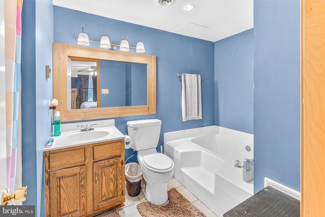 44 ORBIT CT, Martinsburg, WV 25401