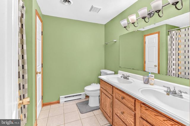 44 ORBIT CT, Martinsburg, WV 25401