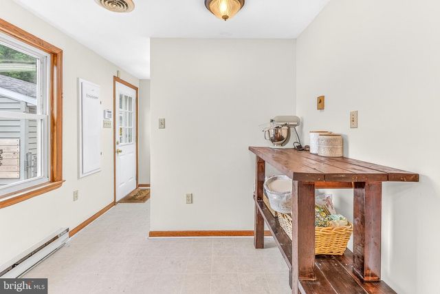 44 ORBIT CT, Martinsburg, WV 25401