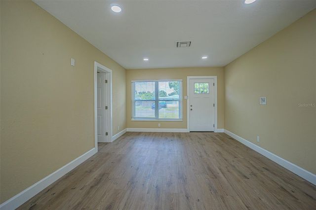 2710 W NASSAU STREET, Tampa, FL 33607