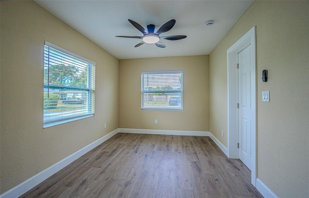 Image 11 of property listing at 2710 W NASSAU STREET, Tampa, FL 33607