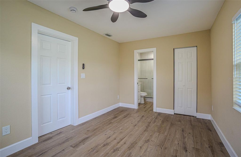 Image 13 of property listing at 2710 W NASSAU STREET, Tampa, FL 33607