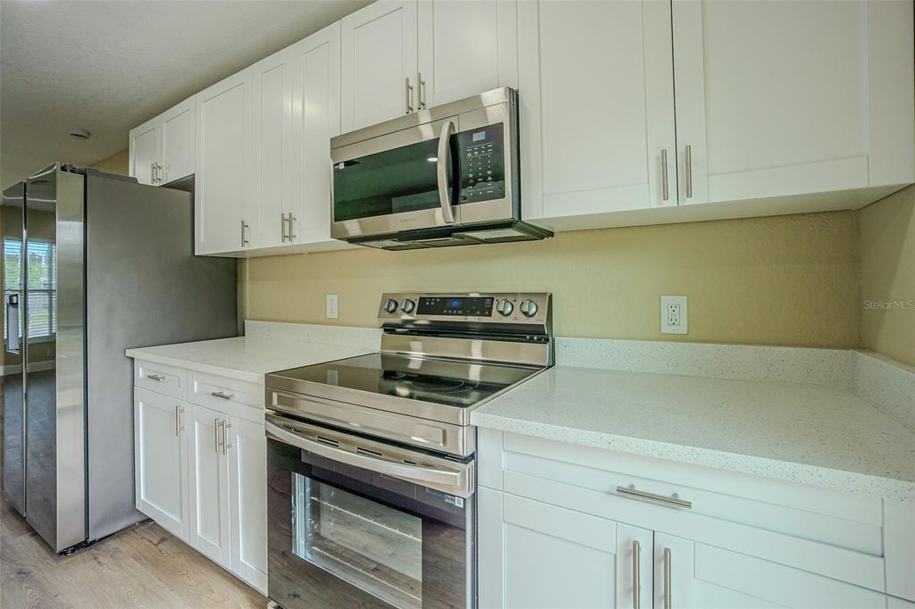 Image 8 of property listing at 2710 W NASSAU STREET, Tampa, FL 33607