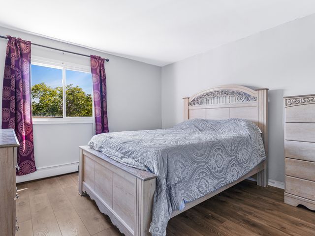 107 W Elk Trail 206, Carol Stream, IL 60188