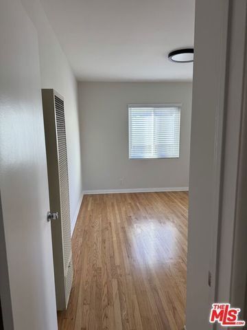 1245 Chelsea Avenue A, Santa Monica, CA 90404