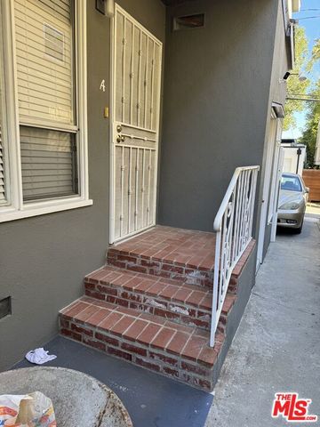 1245 Chelsea Avenue A, Santa Monica, CA 90404