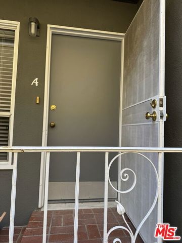 1245 Chelsea Avenue A, Santa Monica, CA 90404