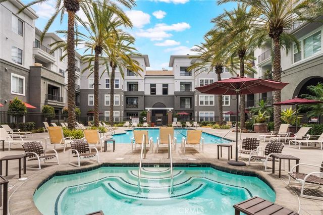 1801 E Katella 2133, Anaheim, CA 92805