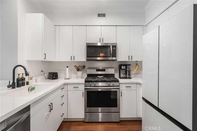 1801 E Katella 2133, Anaheim, CA 92805