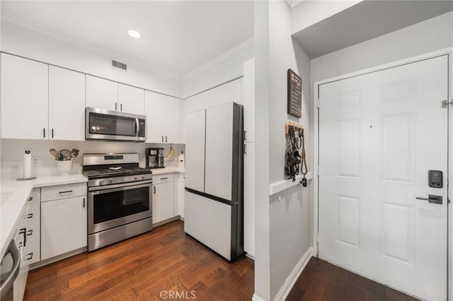 1801 E Katella 2133, Anaheim, CA 92805