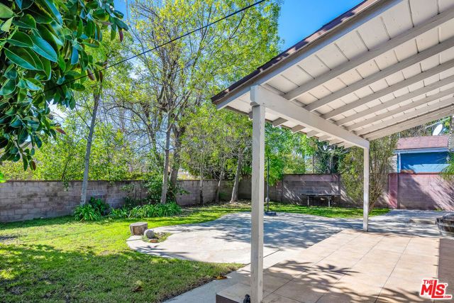 13452 Delano Street, Van Nuys (los Angeles), CA 91401