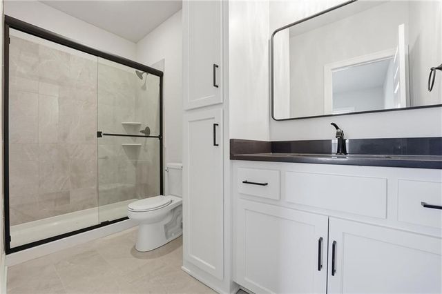 2074 NW OBrien Road, Lee's Summit, MO 64081