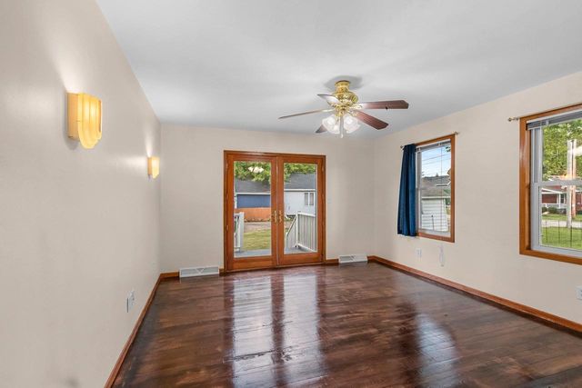210 RIVER STREET, Neenah, WI 54956