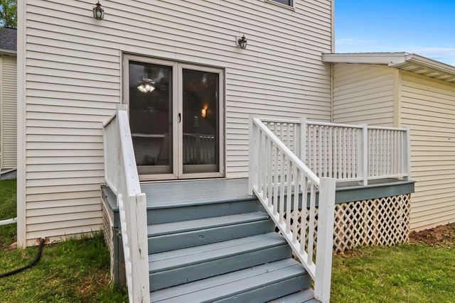 210 RIVER STREET, Neenah, WI 54956