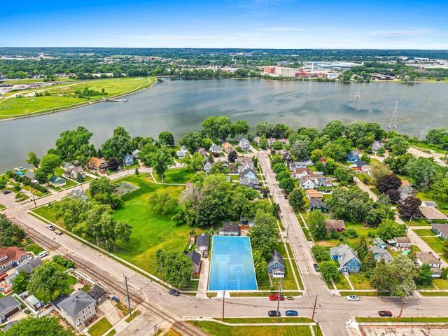 210 RIVER STREET, Neenah, WI 54956