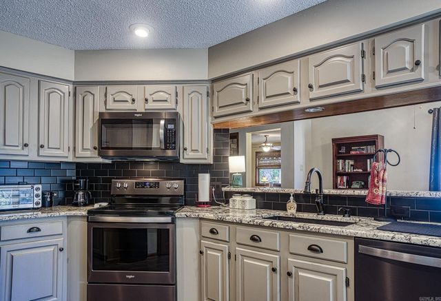 1 Las Navas Lane, Hot Springs Village, AR 71909