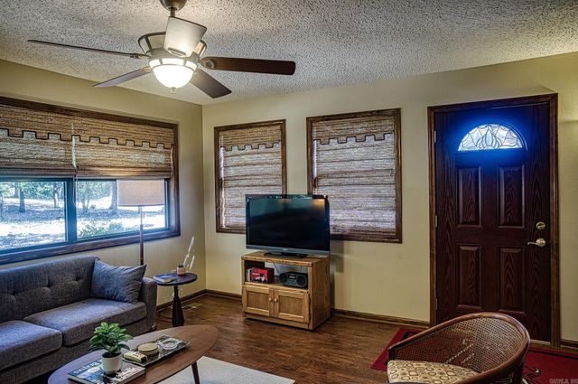 1 Las Navas Lane, Hot Springs Village, AR 71909