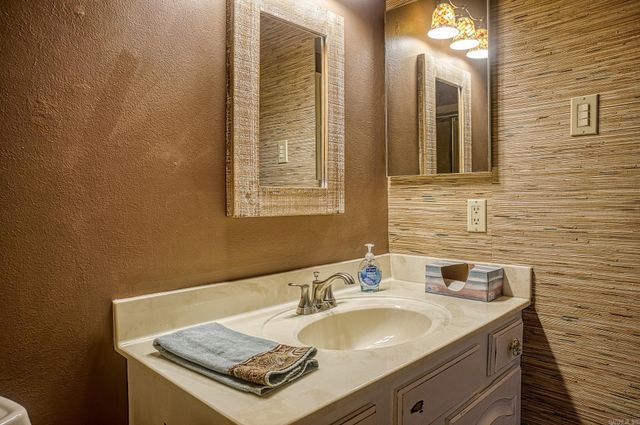 1 Las Navas Lane, Hot Springs Village, AR 71909