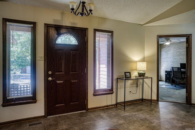 1 Las Navas Lane, Hot Springs Village, AR 71909