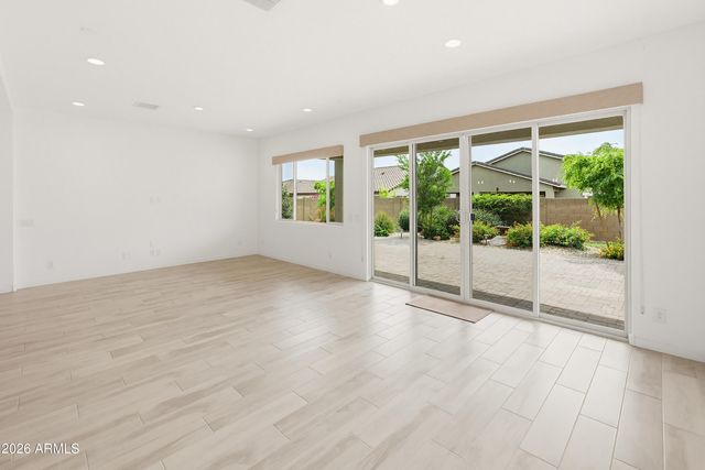 24711 N 174TH Lane, Surprise, AZ 85387