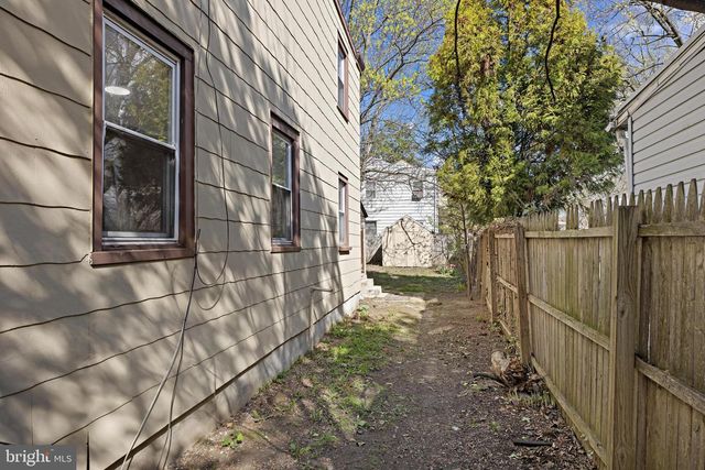 65 MARY ST, Bordentown, NJ 08505