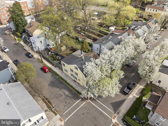 65 MARY ST, Bordentown, NJ 08505