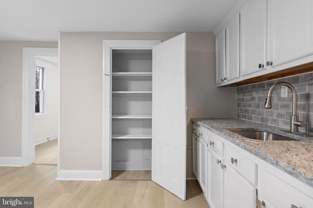 65 MARY ST, Bordentown, NJ 08505