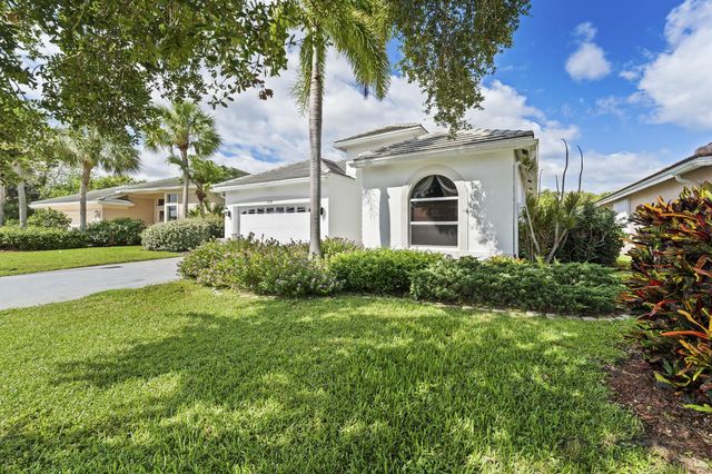 3198 SE Carrick Green Court, Port St. Lucie, FL 34952