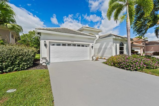 3198 SE Carrick Green Court, Port St. Lucie, FL 34952