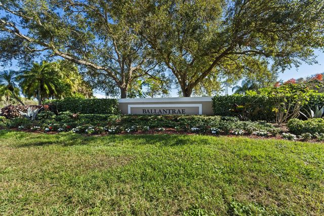 3198 SE Carrick Green Court, Port St. Lucie, FL 34952