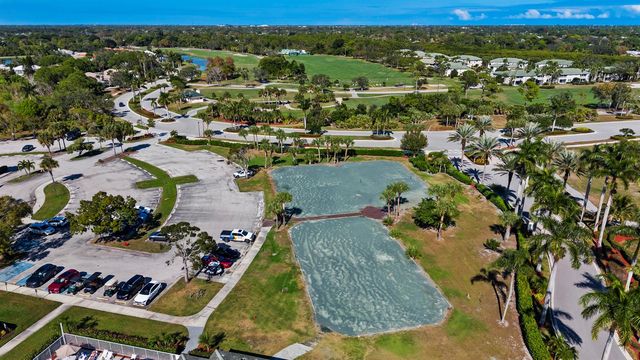 3198 SE Carrick Green Court, Port St. Lucie, FL 34952