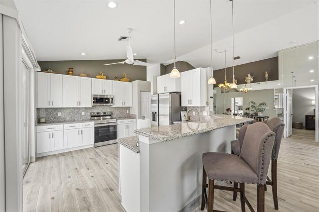3198 SE Carrick Green Court, Port St. Lucie, FL 34952