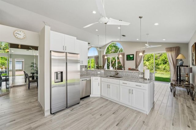 3198 SE Carrick Green Court, Port St. Lucie, FL 34952