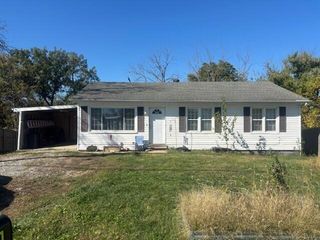 6131 N WAGON TRAIL ROAD, Columbia, MO 65202