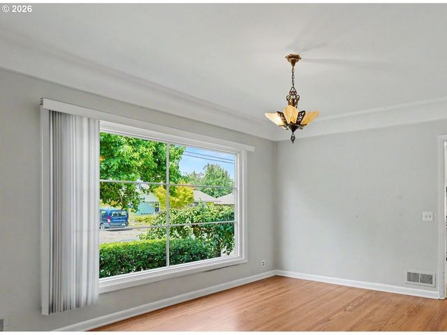 175 ST MARYS Ave, Mt Angel, OR 97362