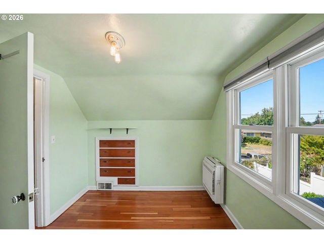 175 ST MARYS Ave, Mt Angel, OR 97362