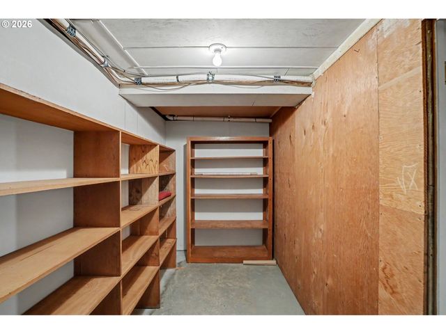 175 ST MARYS Ave, Mt Angel, OR 97362