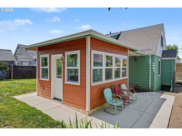 175 ST MARYS Ave, Mt Angel, OR 97362