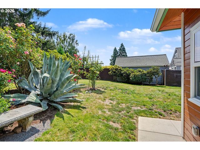 175 ST MARYS Ave, Mt Angel, OR 97362