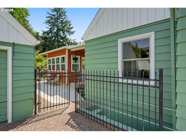 175 ST MARYS Ave, Mt Angel, OR 97362