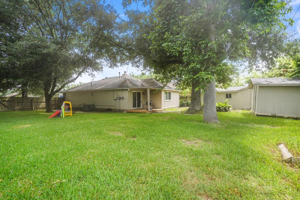 24826 Broad Pine Drive, Huffman, TX 77336