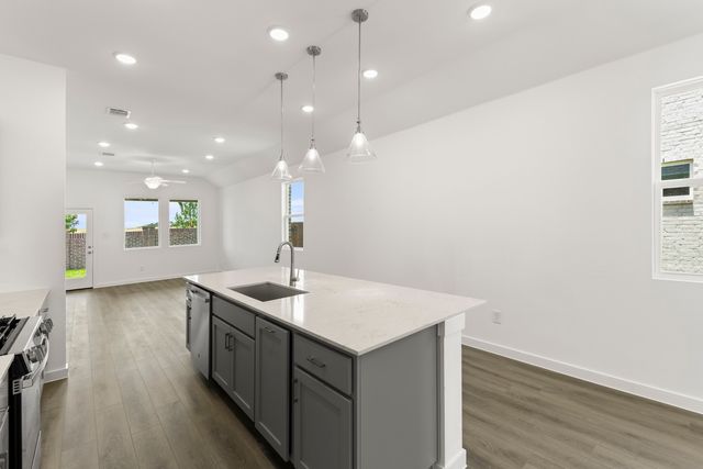5941 Laurel Lake Lane, Pilot Point, TX 76258